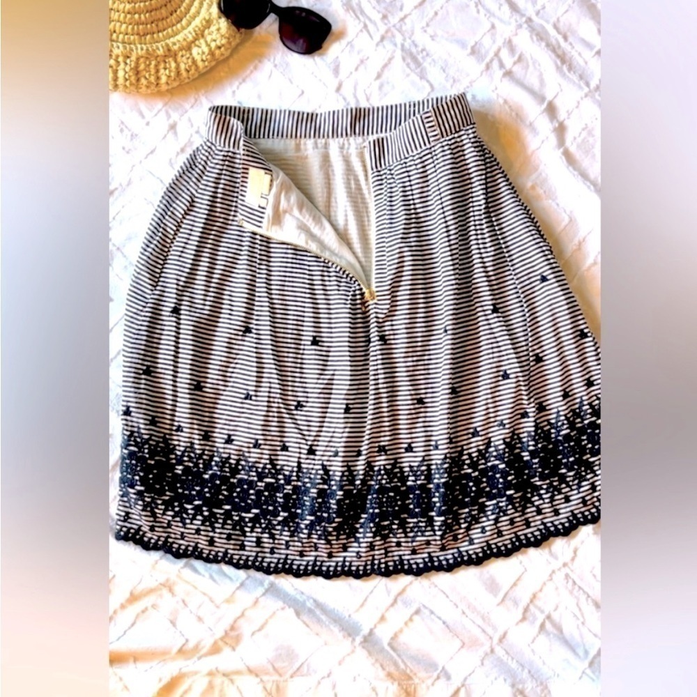 🖤KATE SPADE skirt w/pockets & beautiful embroidery,navy blue size2-see video 🎥
